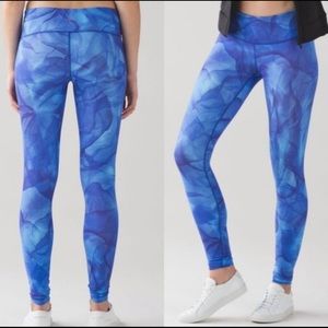 Lululemon Wunder Under Midnight Tulle III Fullux pant size 6